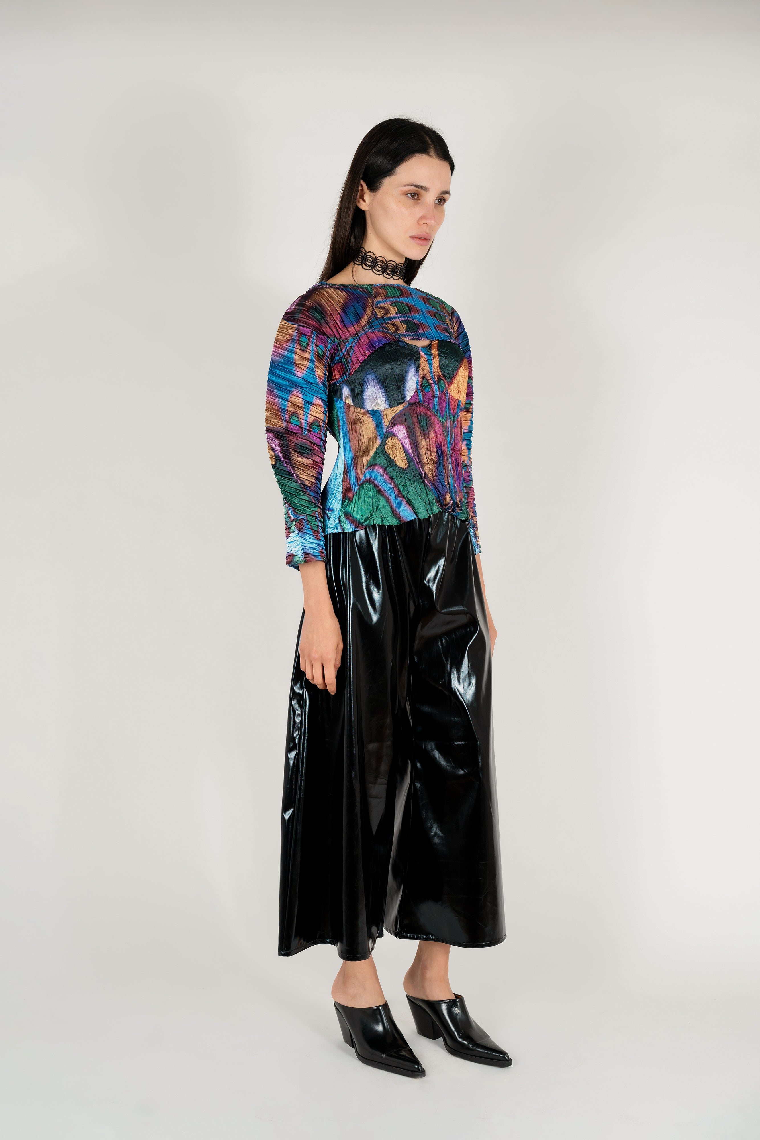 NIN_STUDIO_ARIADNE_TOP_PRISMATIC_GROUND_2