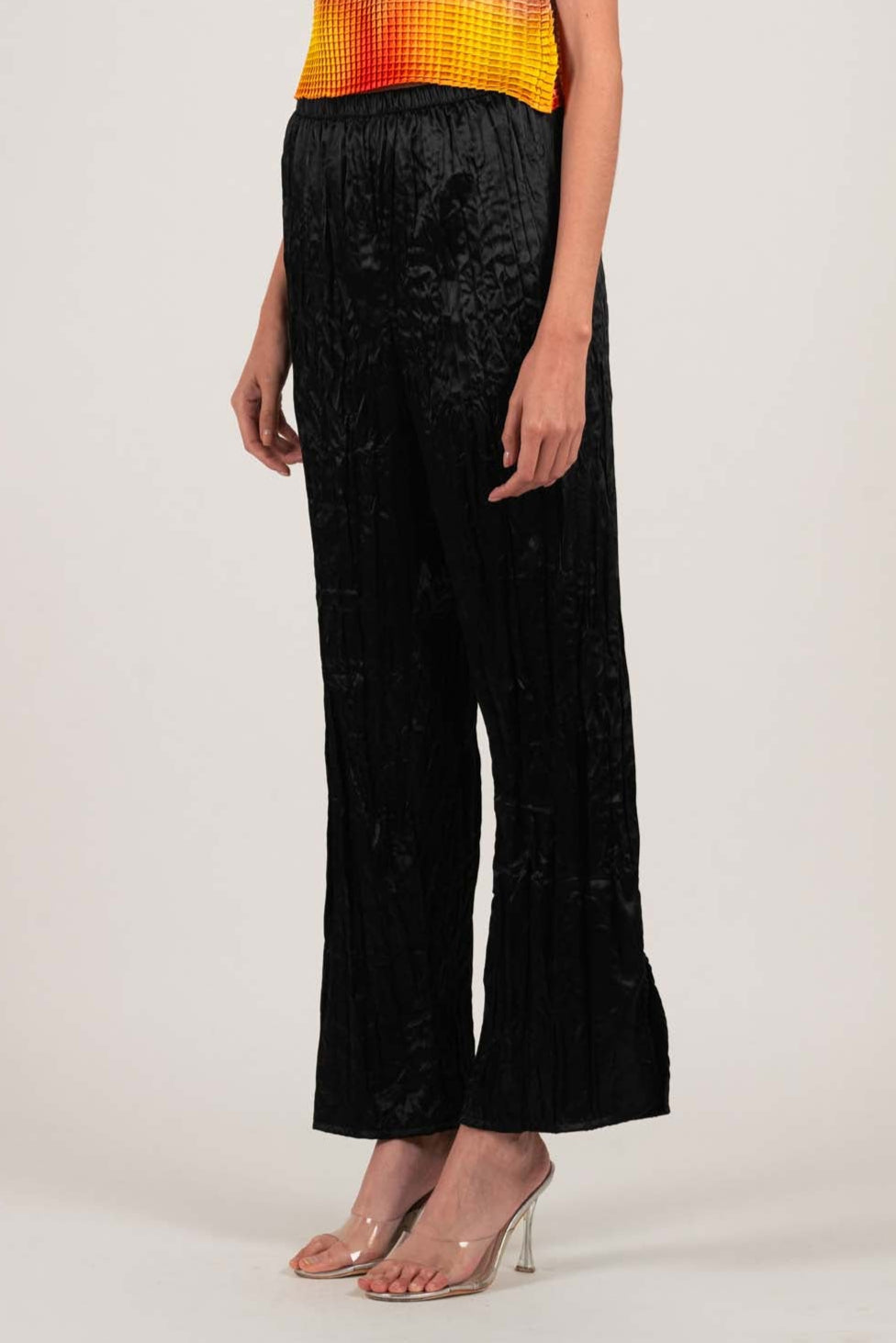 NIN STUDIO CRINKLE PANT SS25 BLACK 2