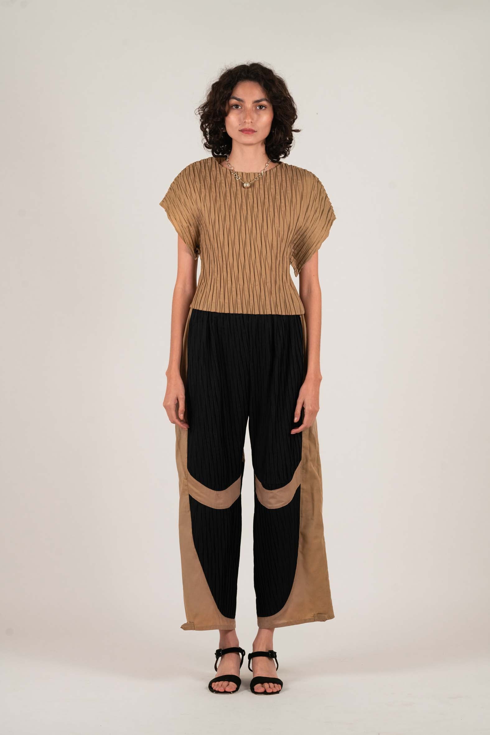 NIN STUDIO FOUNDATION T BEIGE 1