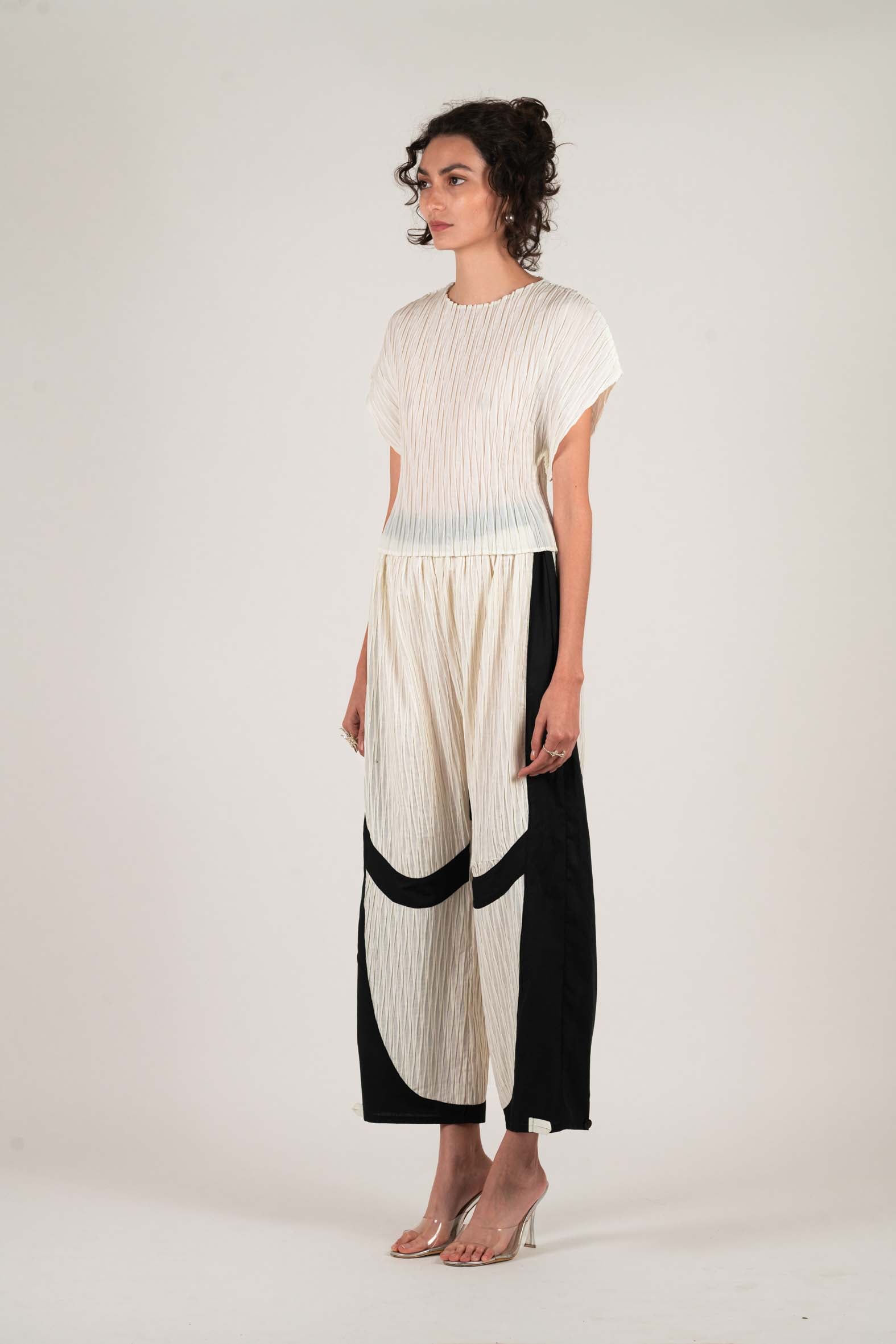 NIN STUDIO FOUNDATION T IVORY POPLIN 2