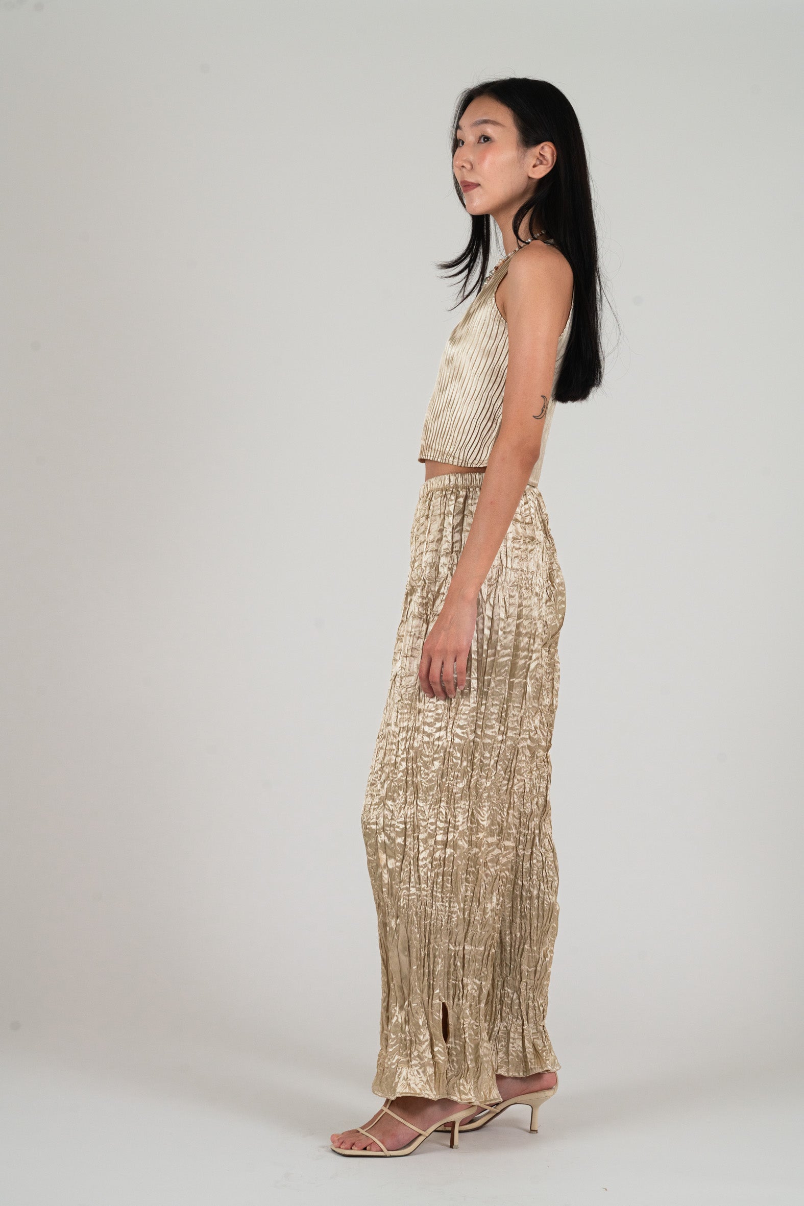 NIN STUDIO LOW TANK BEIGE 01