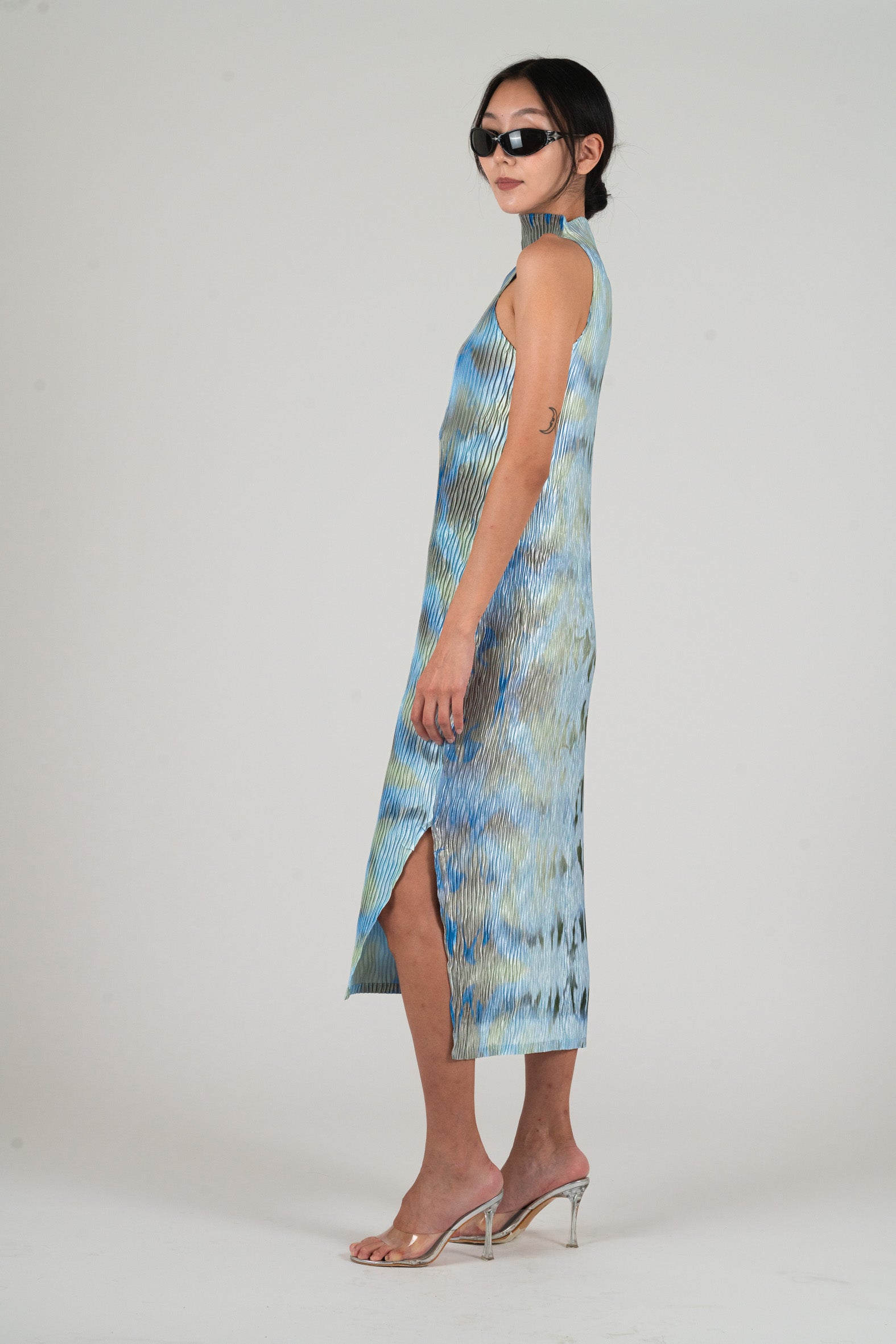 NIN STUDIO WAVE TANK DRES SS25 DRAGON SMOKE 2