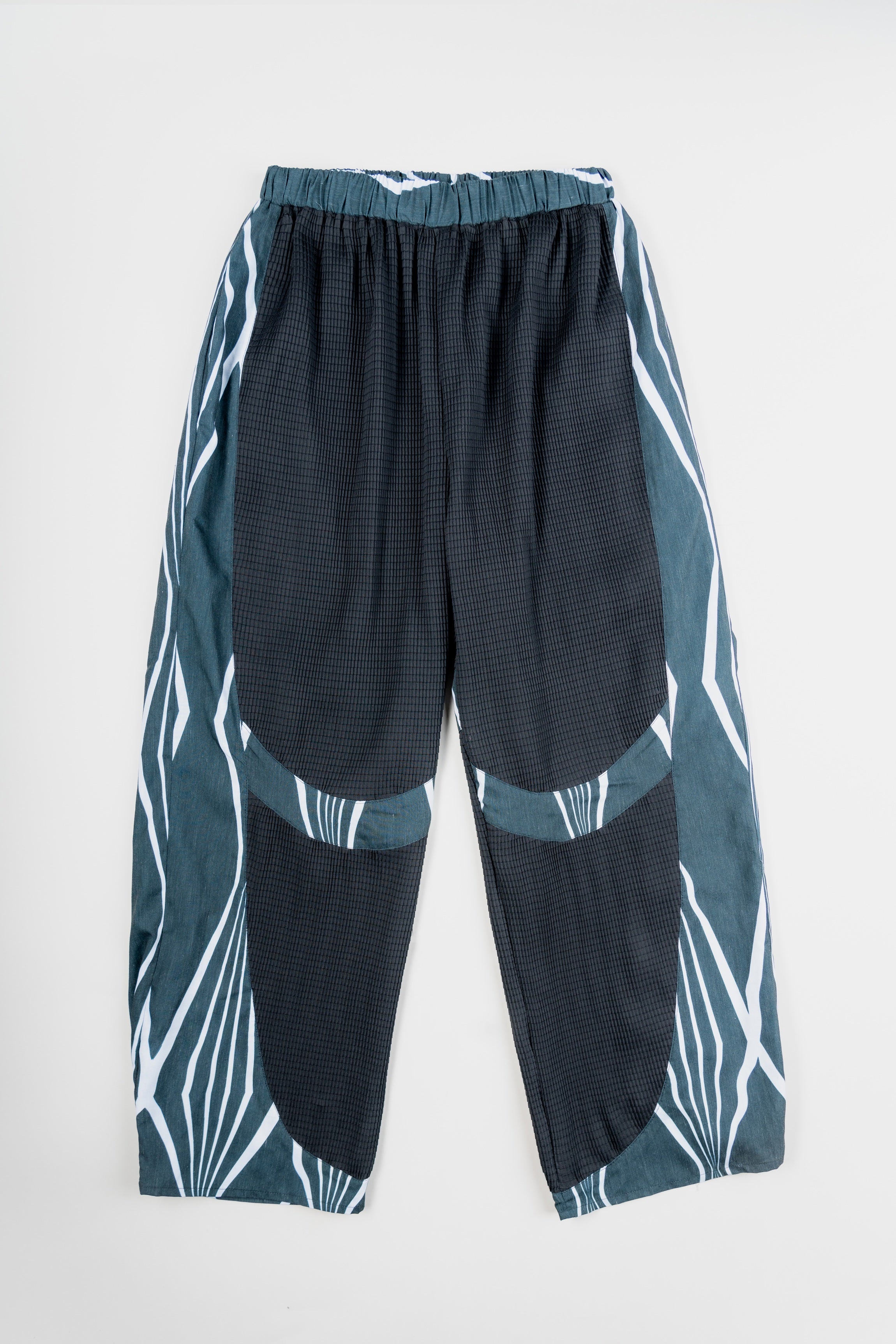 NIN_STUDIO_BOUNDLESS_PANTS_SONIC_DISTORTION_3