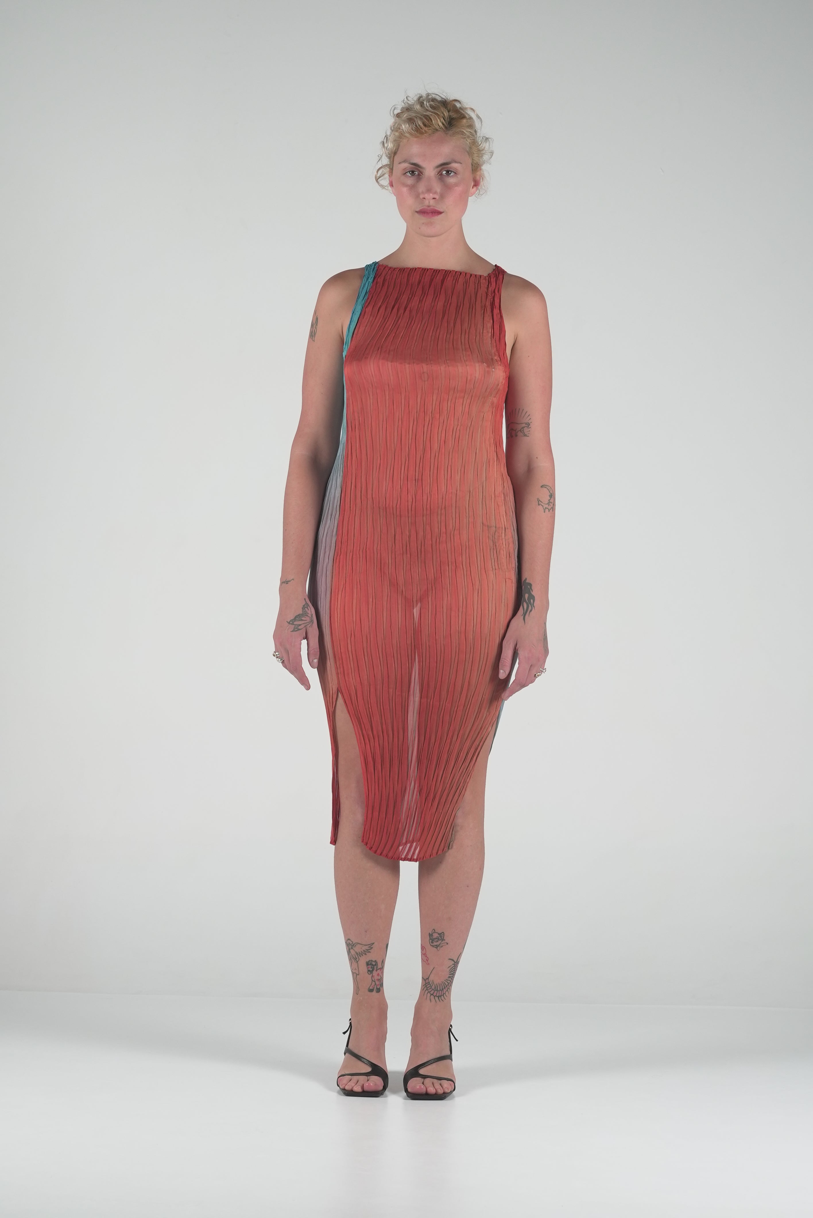 NIN STUDIO CONTORNO DRESS SS24 GRADIENT 1