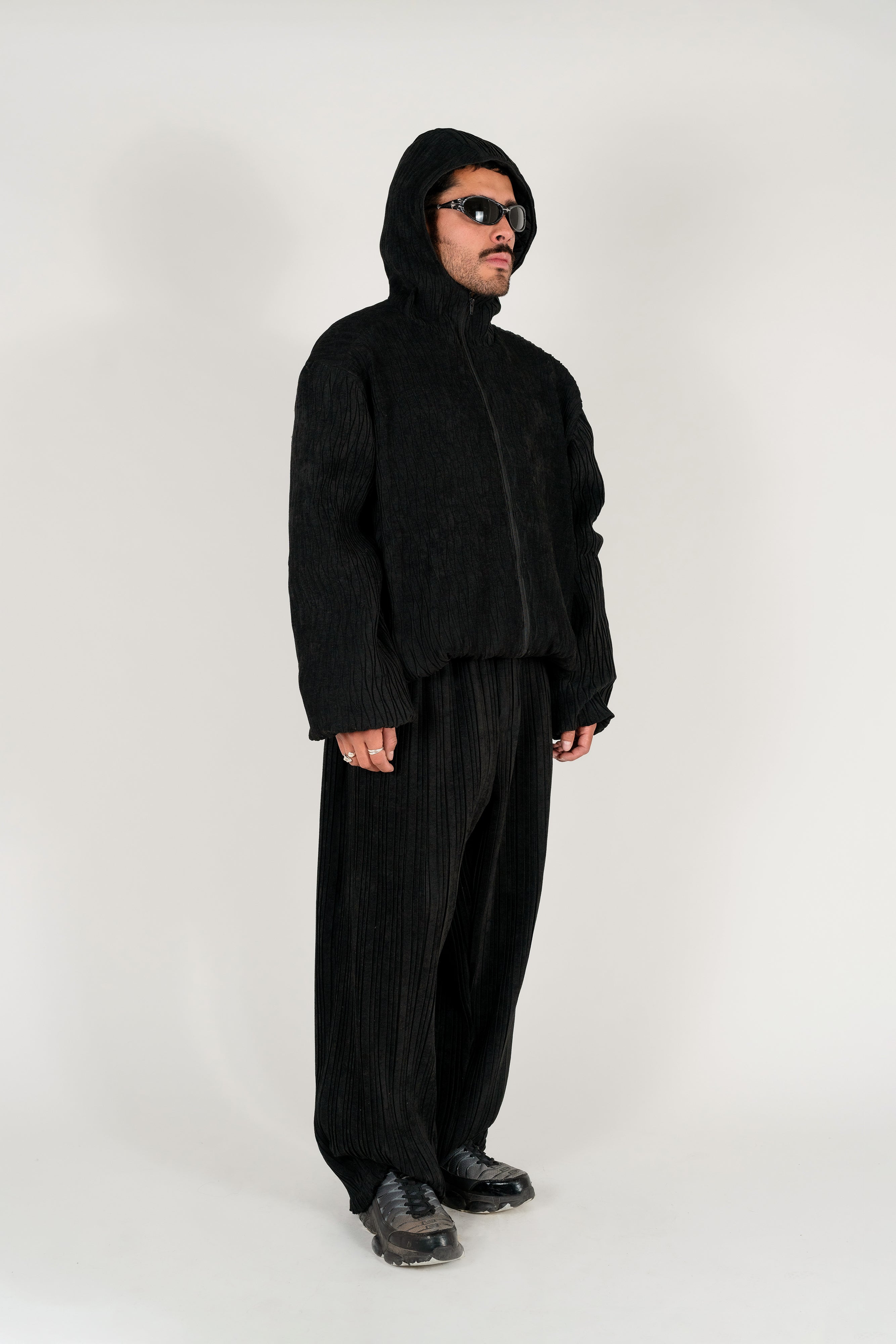 NIN_STUDIO_DRIFTER_JACKET_BLACK_VELVET_2