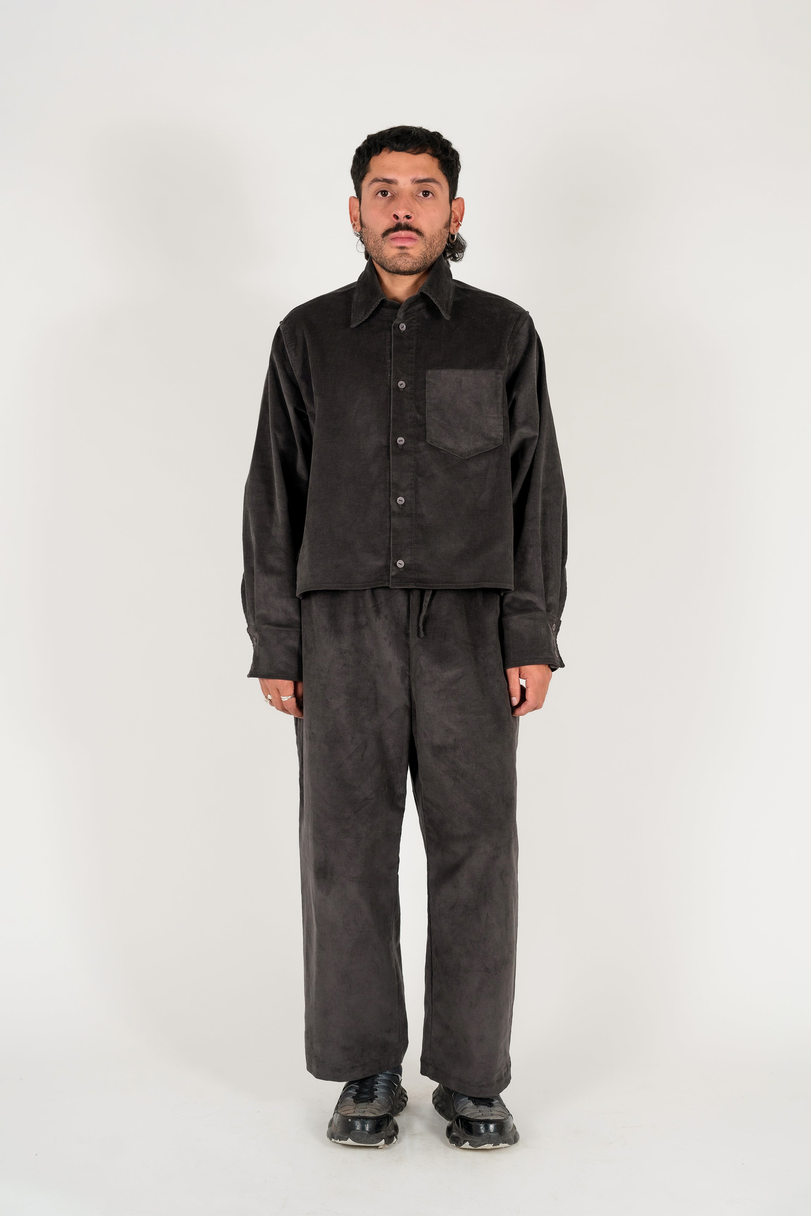 NIN_STUDIO_ECHO_SHIRT_BLACK_1