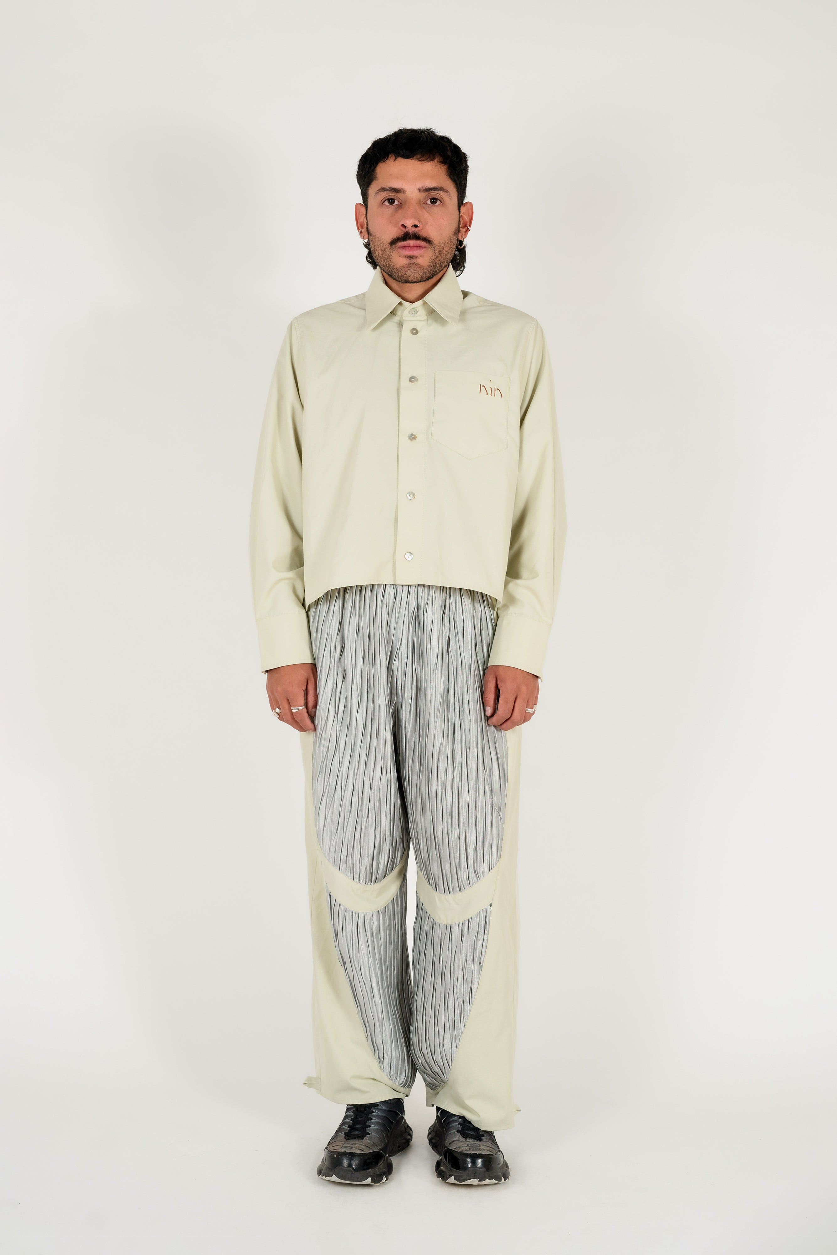 NIN_STUDIO_ECHO_SHIRT_LIGHT_GREEN_1