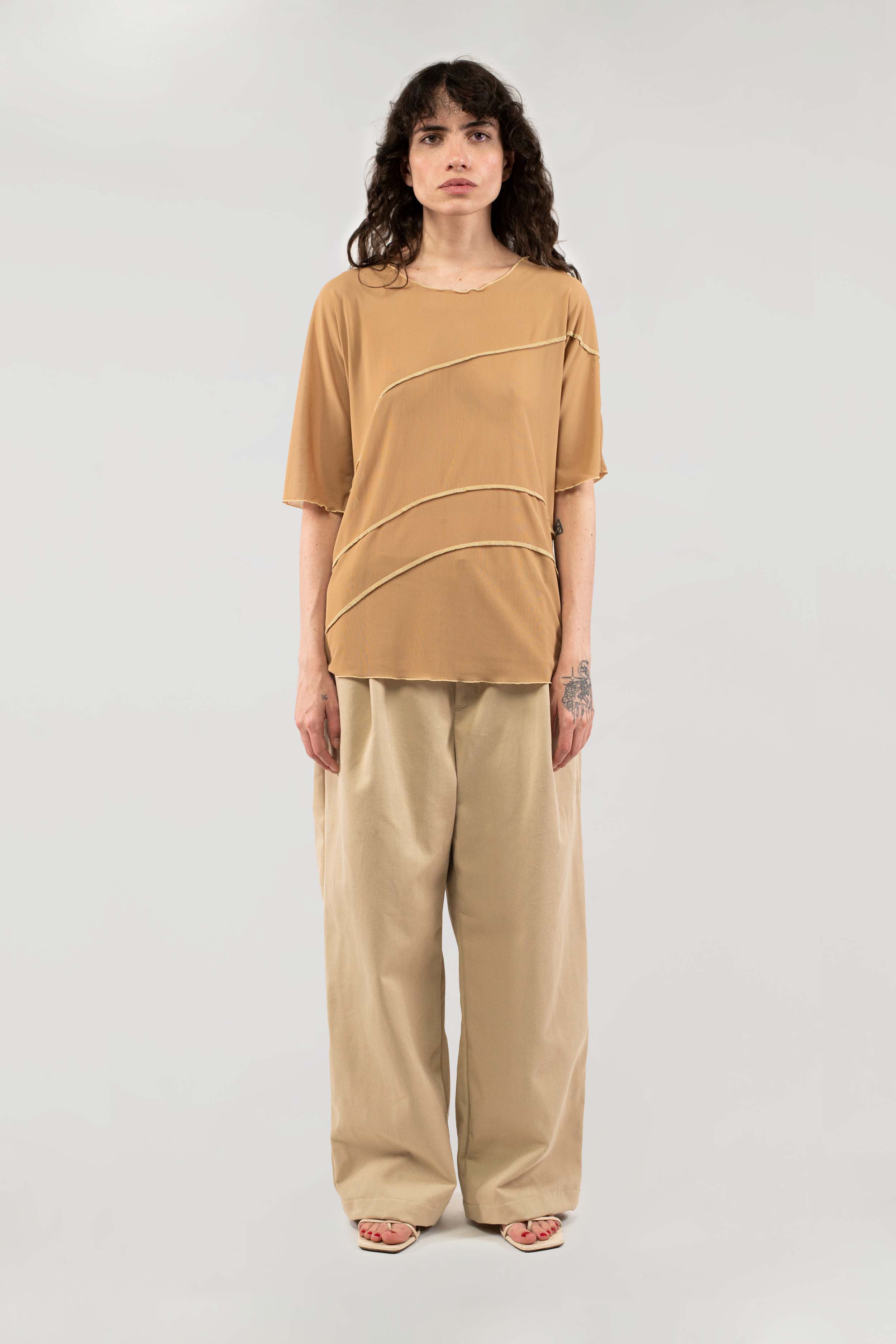 NIN STUDIO ORBIT T BEIGE 1 