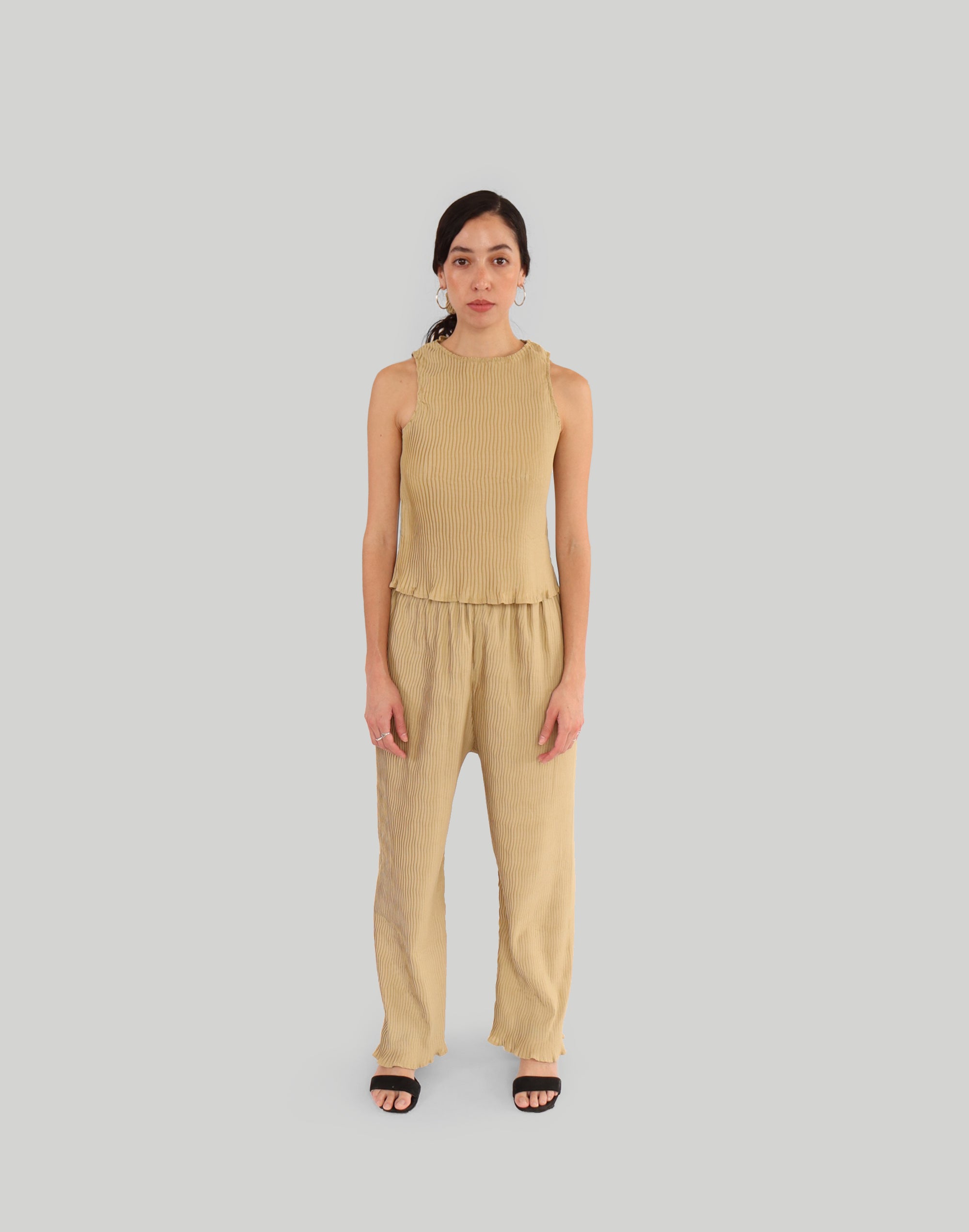 NIN STUDIO PLEAT TANK SAND 2