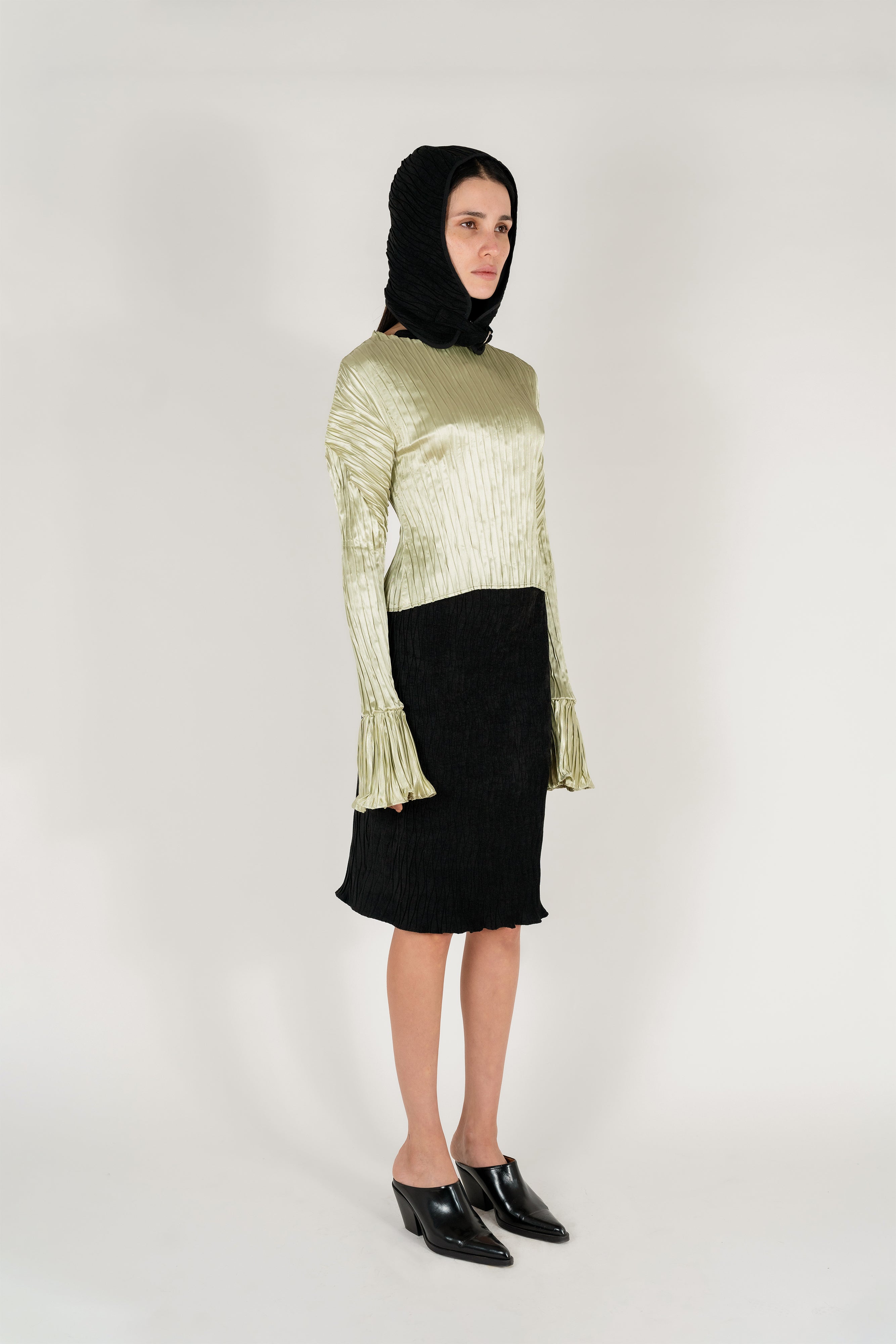 NIN_STUDIO_SIMPLE_PLEATED_TOP_LIGHT_GREEN_2